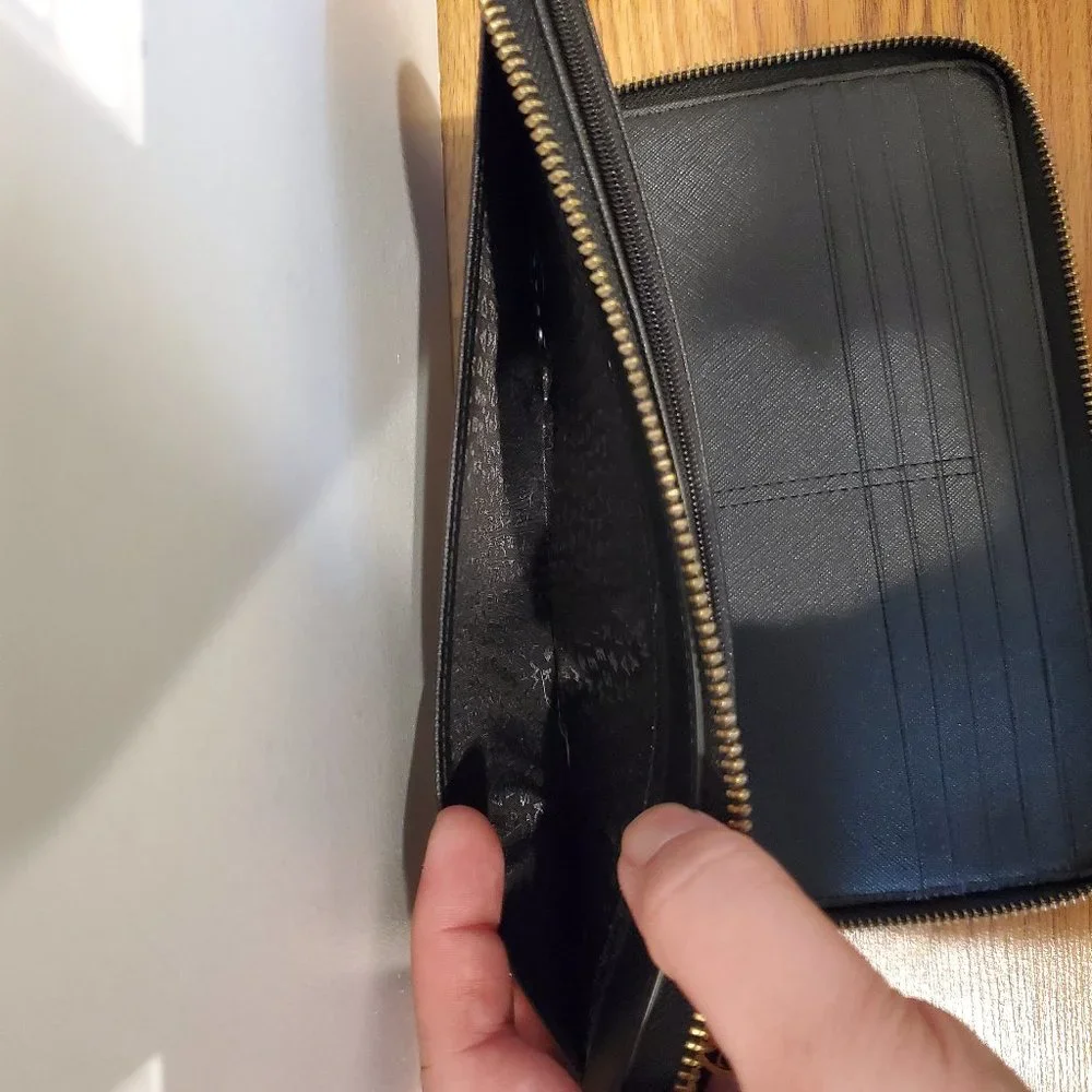 Kate Spade black large wallet. NWOT. - Picture 2 of 8